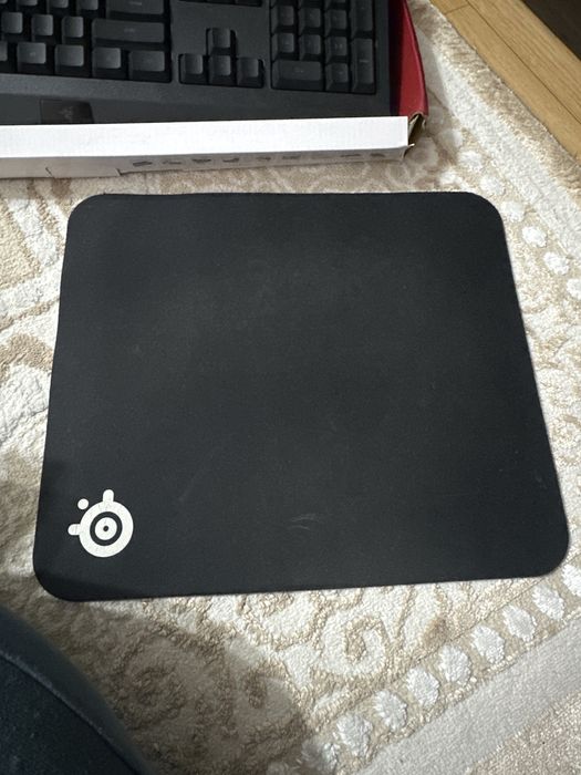 Продам игровые клавиатуры, мышки, коврик.