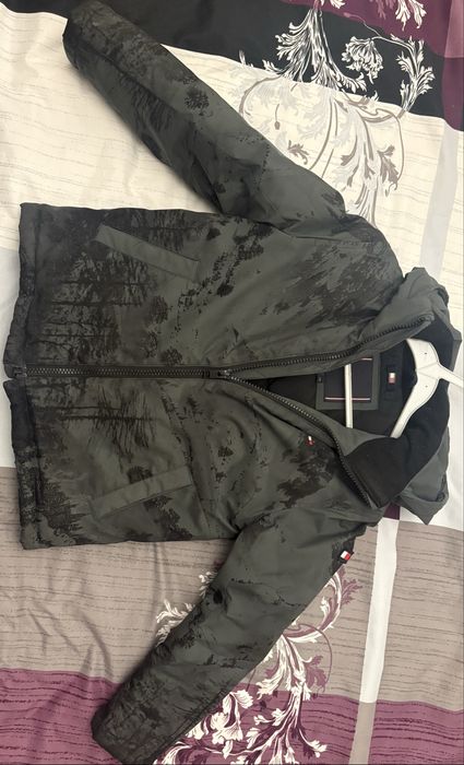 Geaca tommy marime 110 Iasi