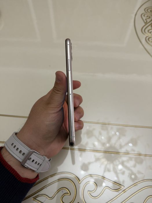 iPhone 11 Pro Max  EAC в идеальном состоянии