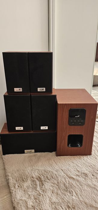 Vand sistem Audio 5.1 Genius SW-HF5.1 5050 - 150W RMS, Lemn, Stare Excelentă