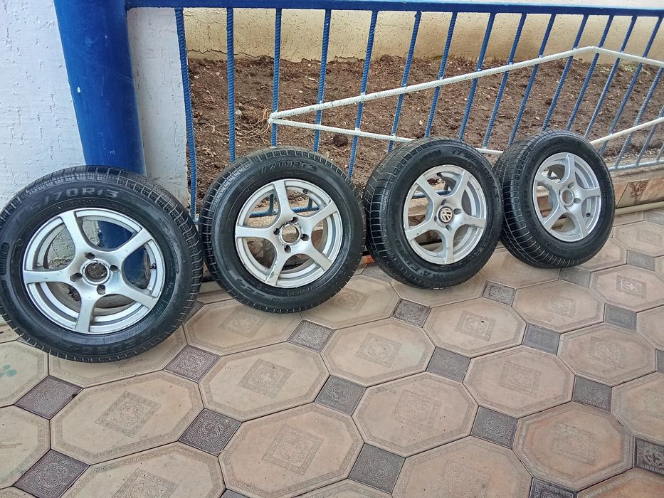 Срочно продам летнюю резину