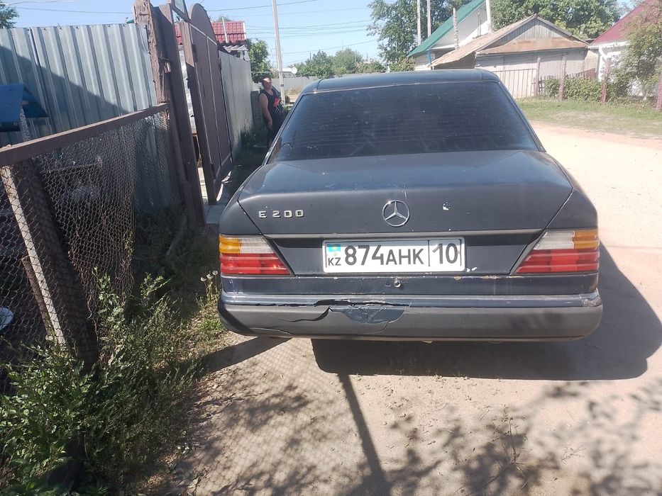 продам мерседес 1990г