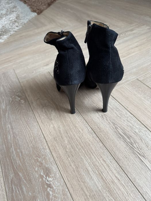 Ботильоны замшевые 38р.