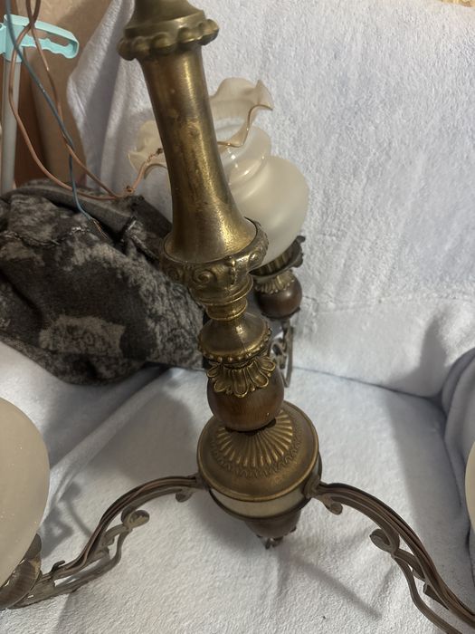 Продам люстру старинную не дорого