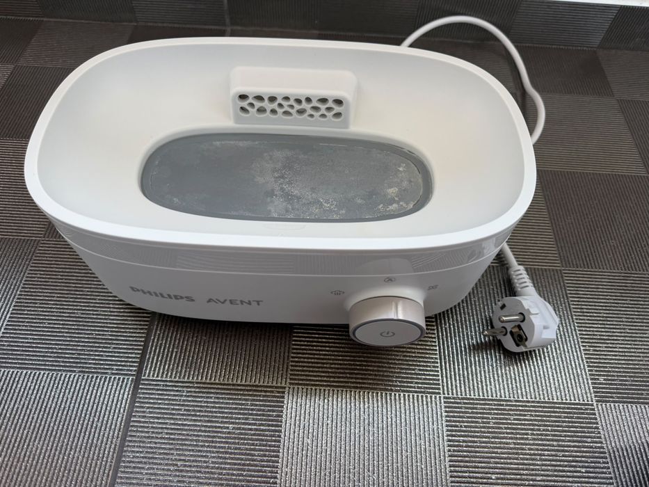 Продавам Електрически стерилизатор Philips Avent - Premium, с функция изсушаване