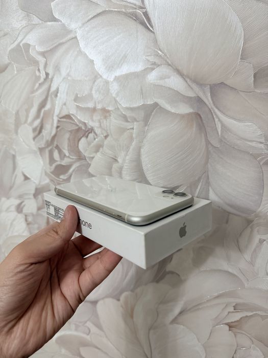 IPhone 11/128Gb - В отличном состоянии