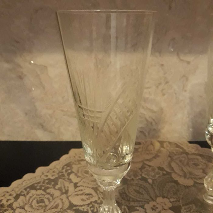 Сервиз ,оловен кристал и аксесоари