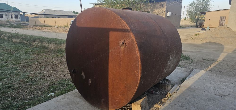 10 tonnalik yomkost sotiladi