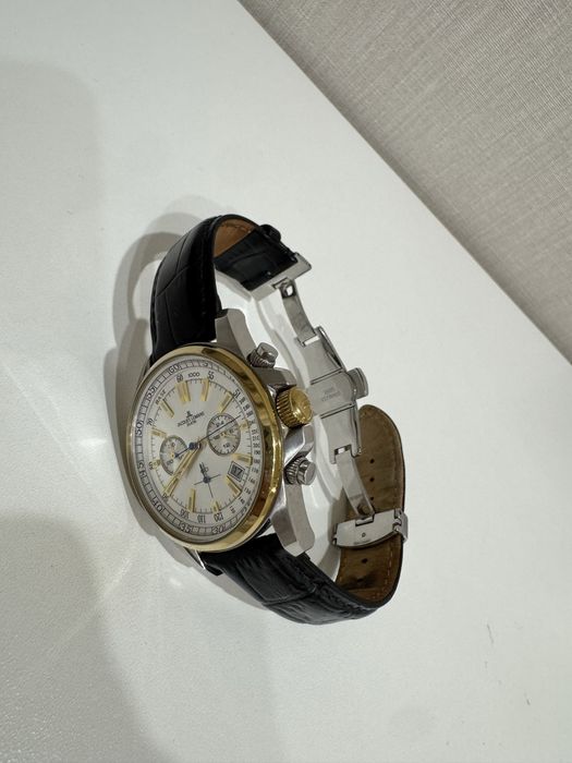 Продам мужские часы