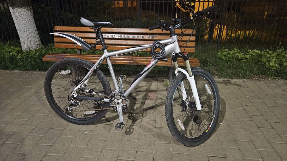 Bicicleta hht xcr 26 inch Shimano deore xt