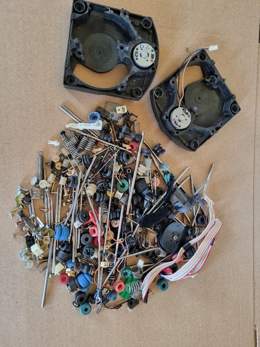 Pachet dif piese/componente cd Player. Perfect functionale.