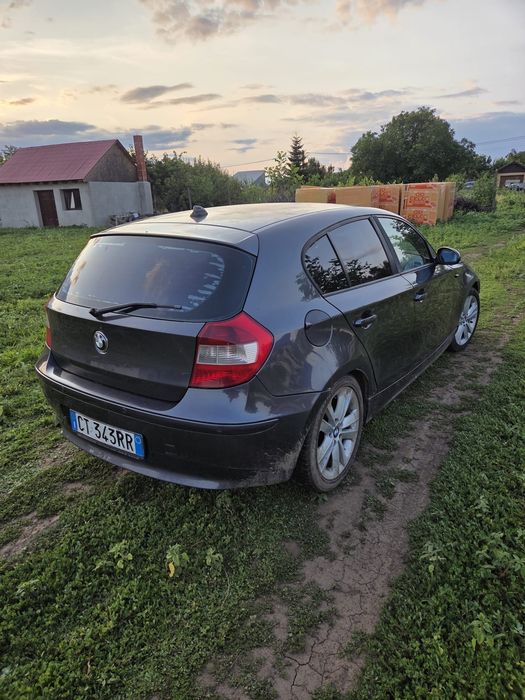 Vând bmw 118d din 2005. 260000km, asigurare și revizie valabile, Preț 1000€ . Mai multe detalii la telefon.