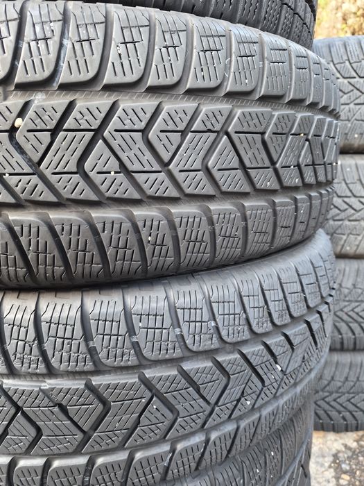 4бр. 215 65 17 Pirelli зимни.