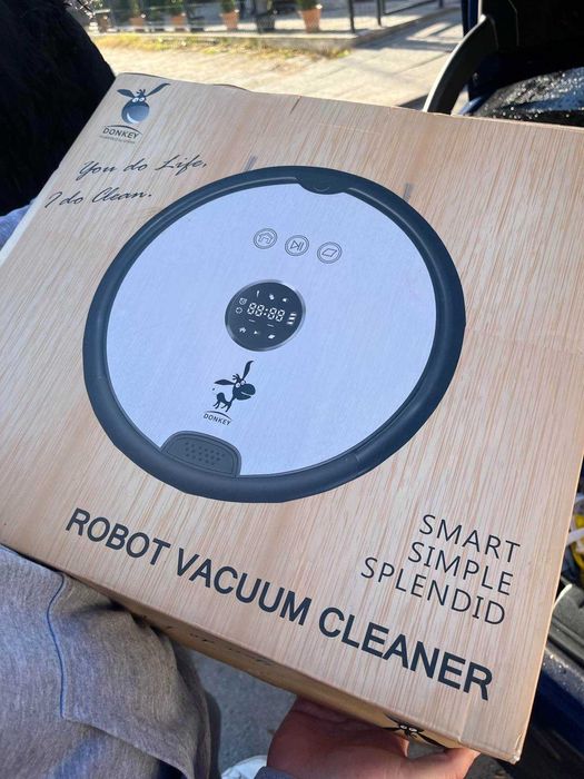 Donkey Robot Vacuum Cleaner DL880