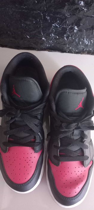 Adidași  jordan nike