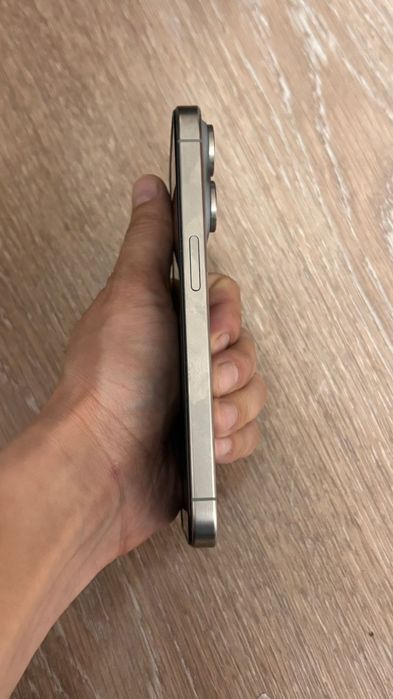 Продам iPhone 15 pro 128gb