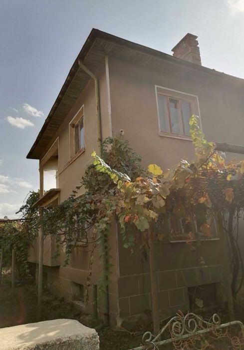 Продава се Къща в Стамболийски - 252 кв.м за 318 €/кв.м - Снимка #1