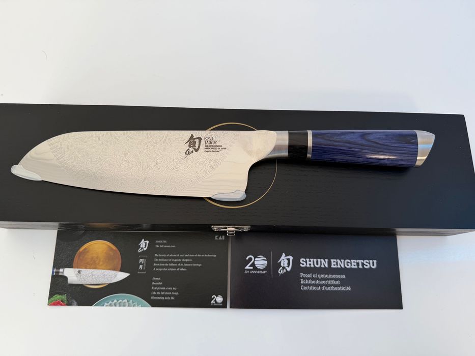 Cutit Kai Shun Engetsu Santoku Limited Edition