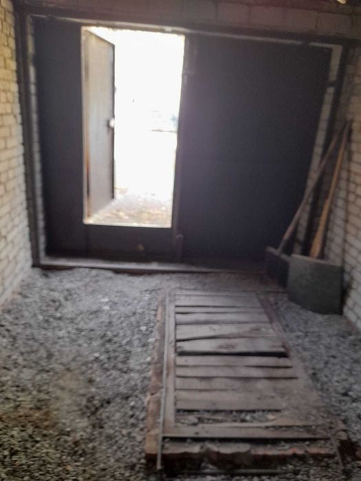 Продам гараж в центре