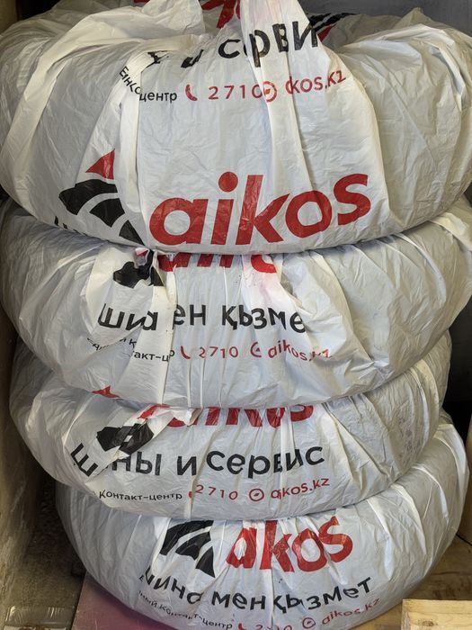 245/60/18 продам комплект резины.