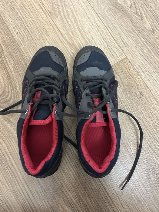 Туристически обувки Decathlon