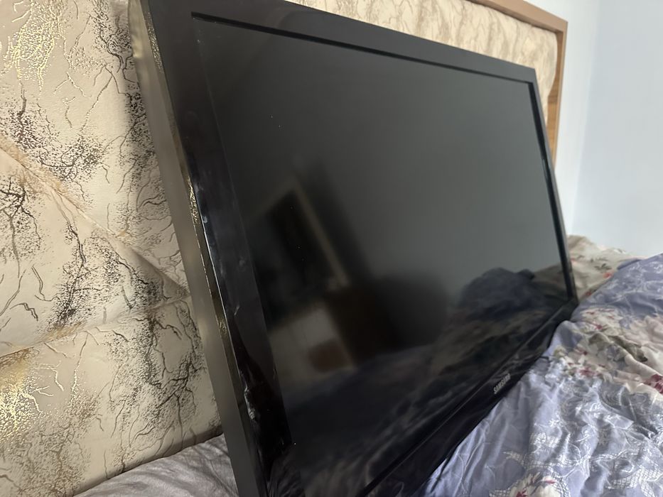 Samsung Телевизор сатилады