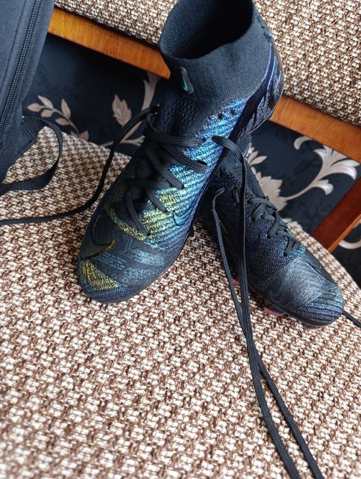 Скидка!!Стильные бутсы Nike, размер 36.5-37