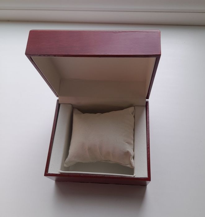 Футляр для наручных часов