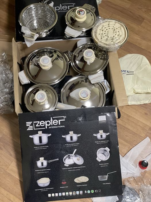 Кастрюли 8 штук новые