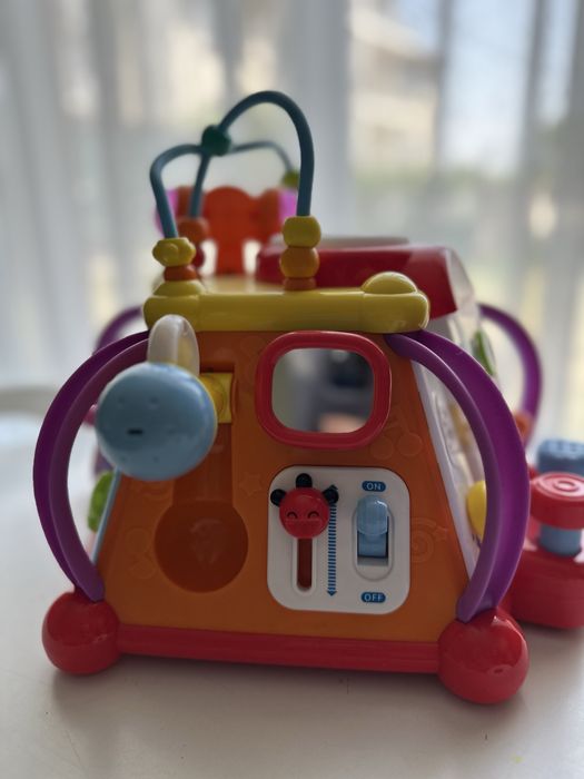 Интерактивна играчка за бебета Mappy Toys. Образователният джубокс