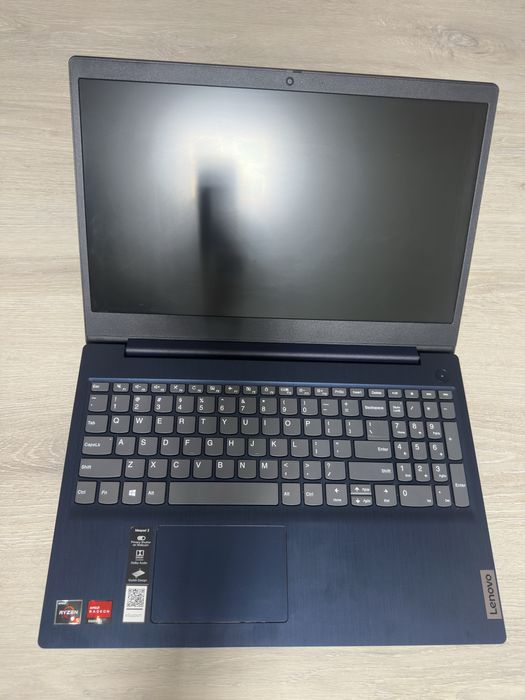 Laptop Lenovo IdeaPad 3