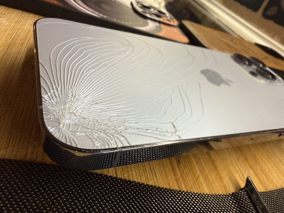 IPhone 13 Pro Max  + Apple watch 3