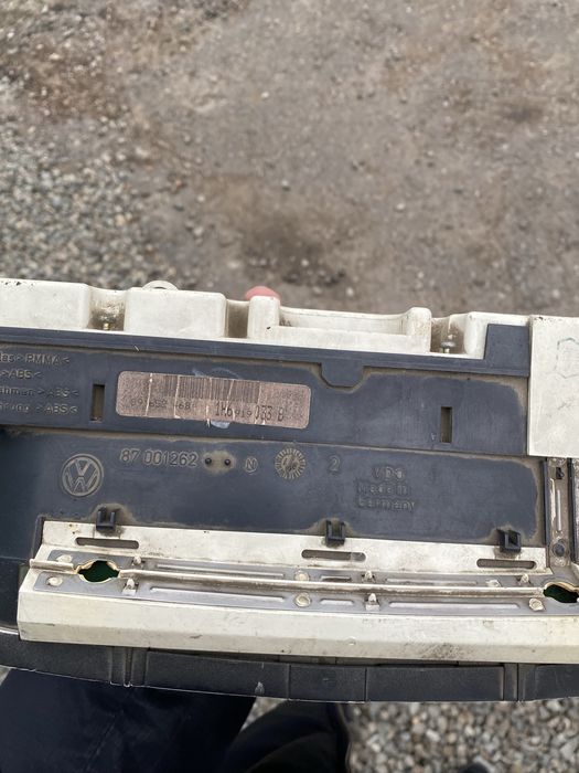 Продам плафон и приборку