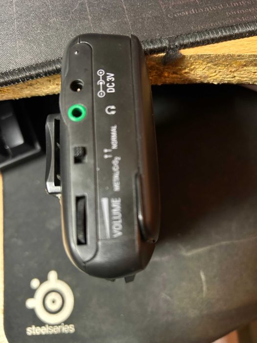 Casetofon portabil Philips AQ6443 + căști originale – funcțional