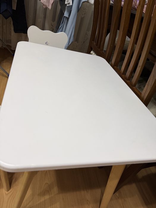 Детский стол со стулями