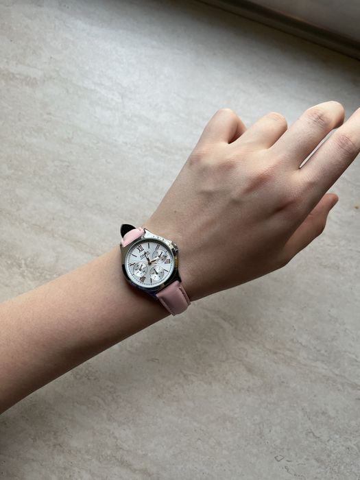 женские часы casio LTP-V300