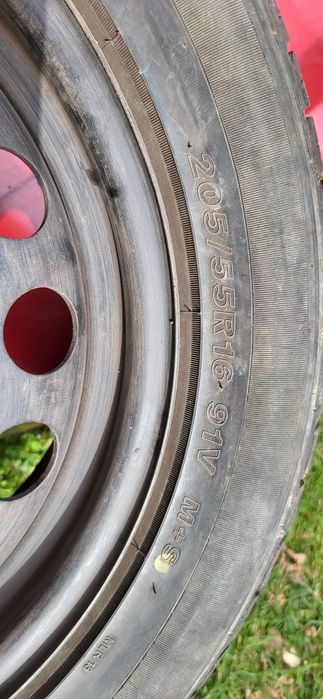 Anvelope vară 205/55 R16 + jante de tablă