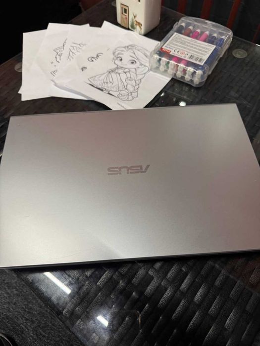 ASUS A516KA – като нов | 8GB RAM | 256GB SSD | Windows 11 Pro