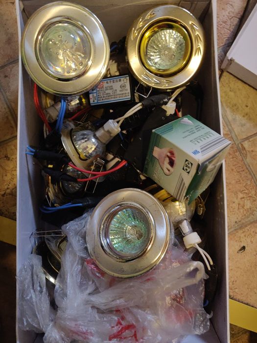 Софиты, сафиты плюс стабилизатор, лампочки