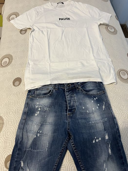 Сини дънки и тениска Pause