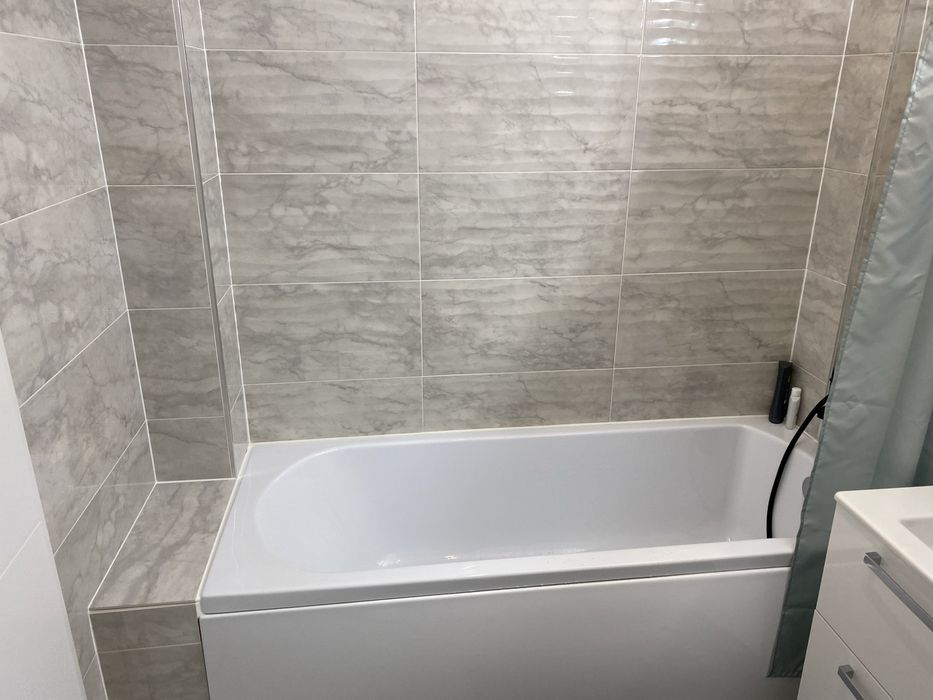 Apartament 3 camere de vanzare
