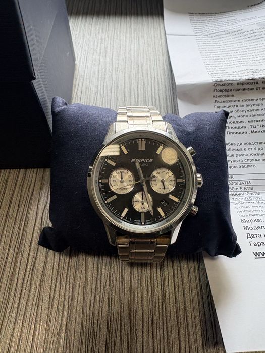 Часовник Casio Ediface