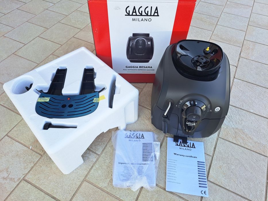 Espressor automat Gaggia Besana RI8180/01
