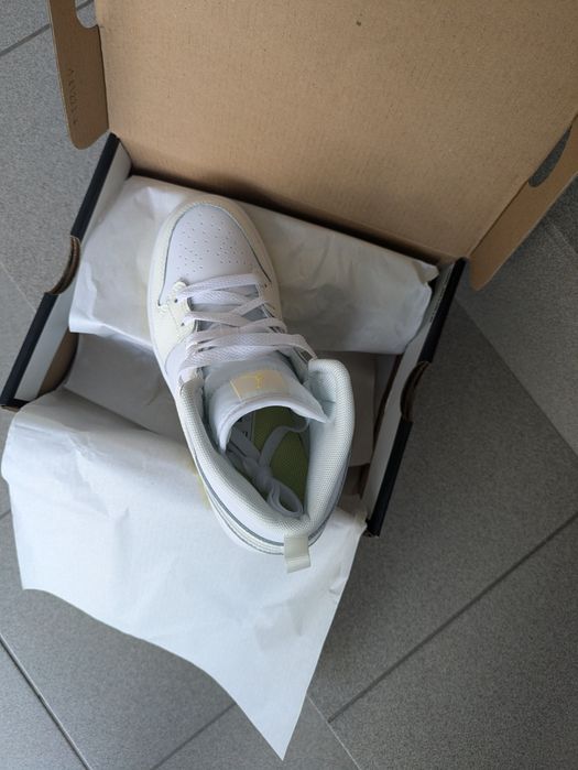 Nike Jordan 1 MID UNISEX