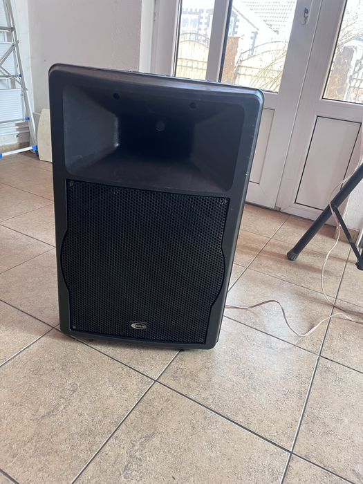 Boxe foarte bune se aude clar si tare pret 1200 de lei