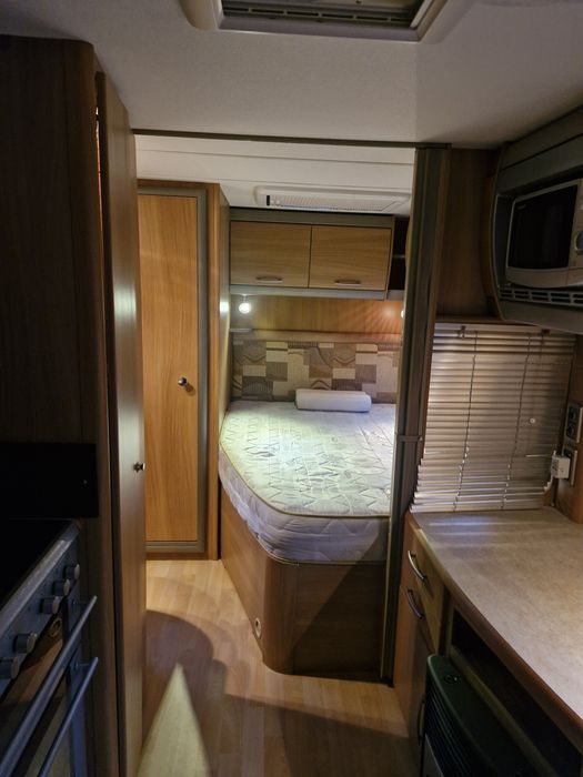 Proprietar în acte vand rulota în stare ireproșabilă  !