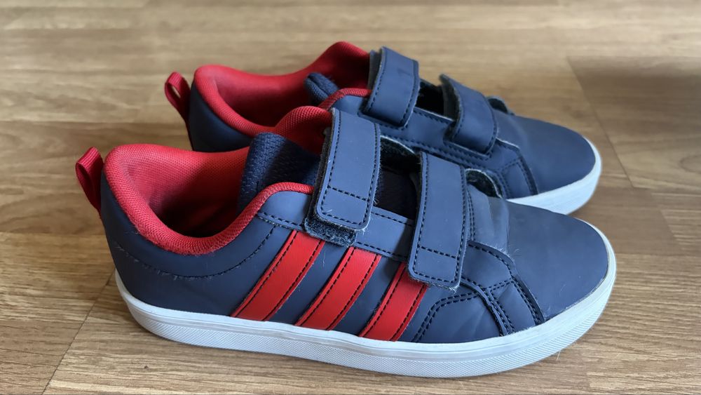 Маратонки Adidas