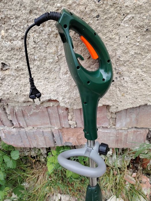 Trimmer electric / Masina de tuns iarba Brixton