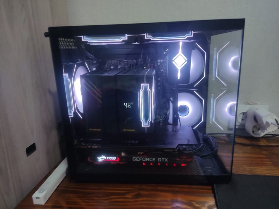 Продам компьютер игравой на базе  райзен 5