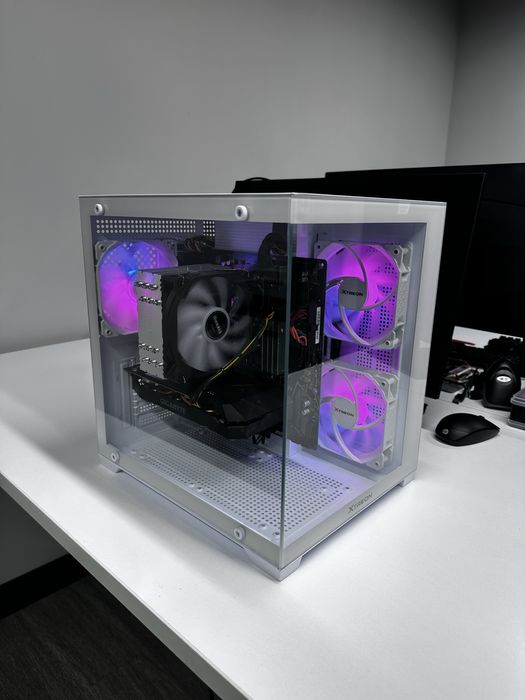 Программист, айтишник.